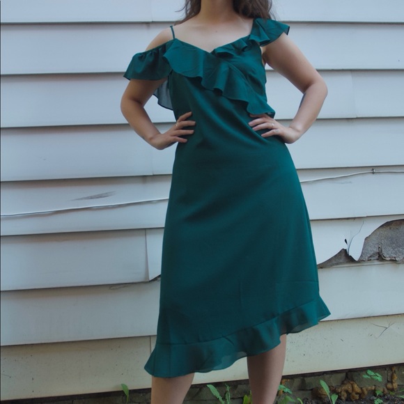 NWOT Emerald Ruffled Dress - Picture 2 of 5